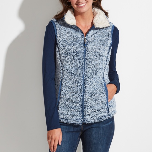 Exclusive Faux Fur Fuzzy Vest in Blue - Picture 4 of 4